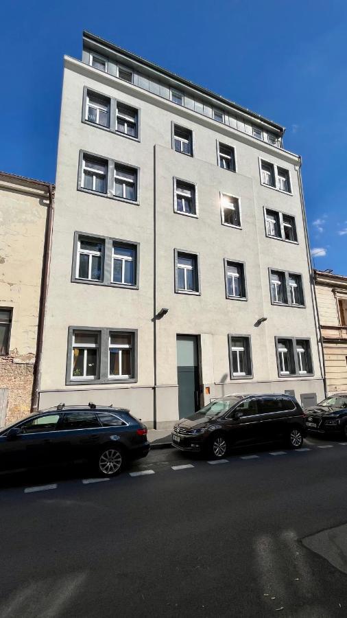The Apartment Close To The City Center And O2 Arena Praag Buitenkant foto